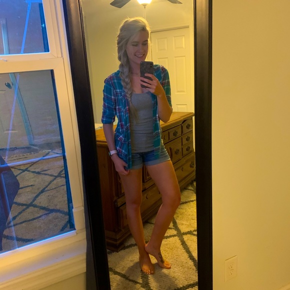 Button down flannel - Picture 2 of 5